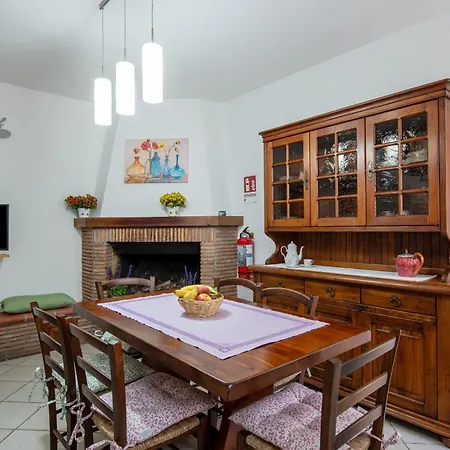 Borgo Capobianco * Монтефьясконе